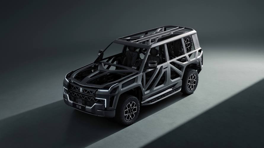 成都330仰望U8硬派越野的科技魅力，国能汽车对传统燃油车市场的冲击